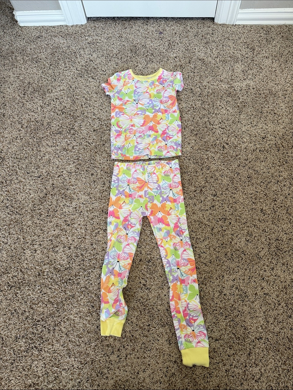 Girls' Butterfly Print Pajama Set - Yellow Trim